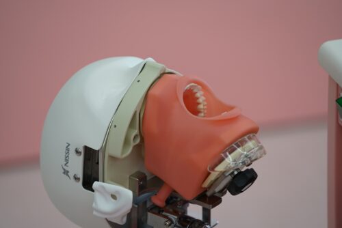 歯科衛生コースの機器紹介 その1